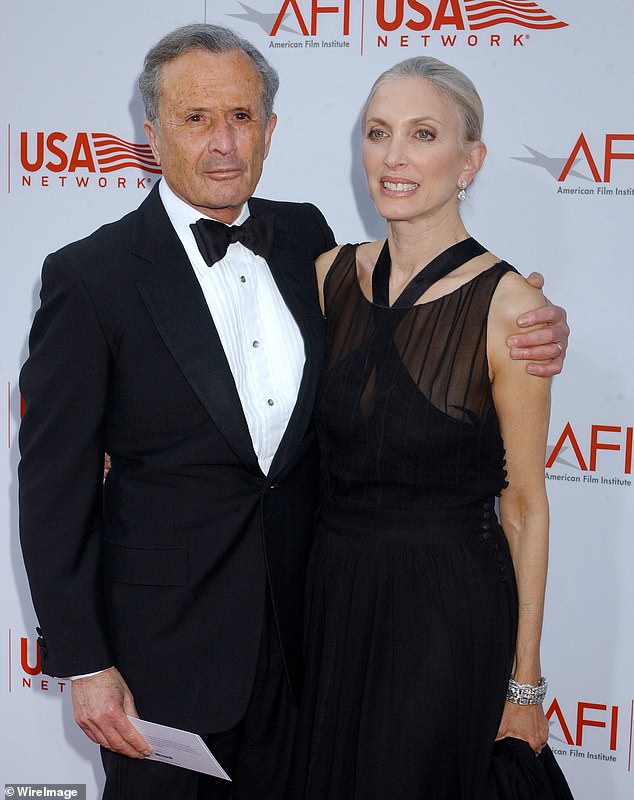 Bert Fields pictured in 2009 with his wife Barbara Guggenheim whom he married in 1991